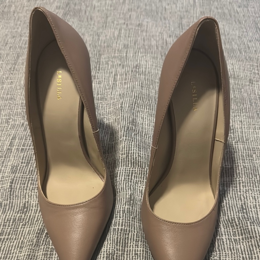 Lesilla Tan Stiletto Heels Elegant Pointed-Toe Design